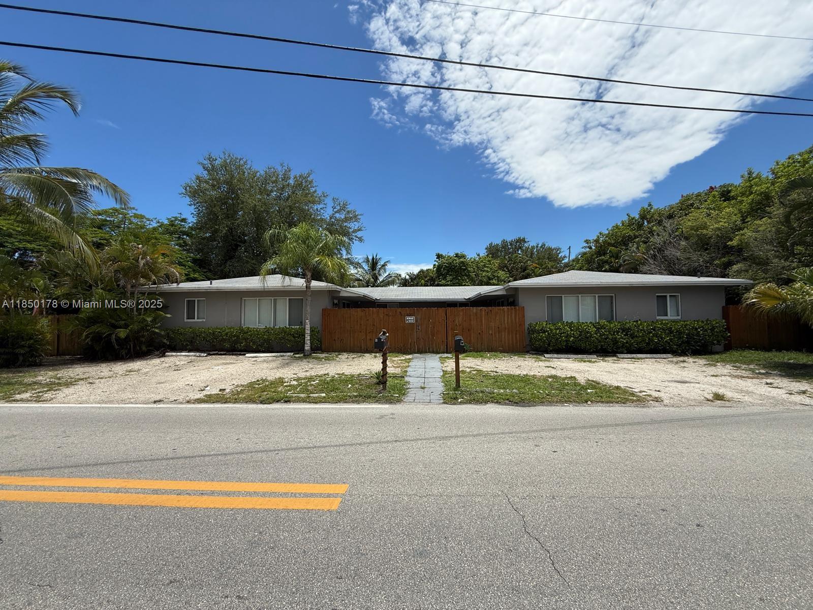 600 NW 18th St #E