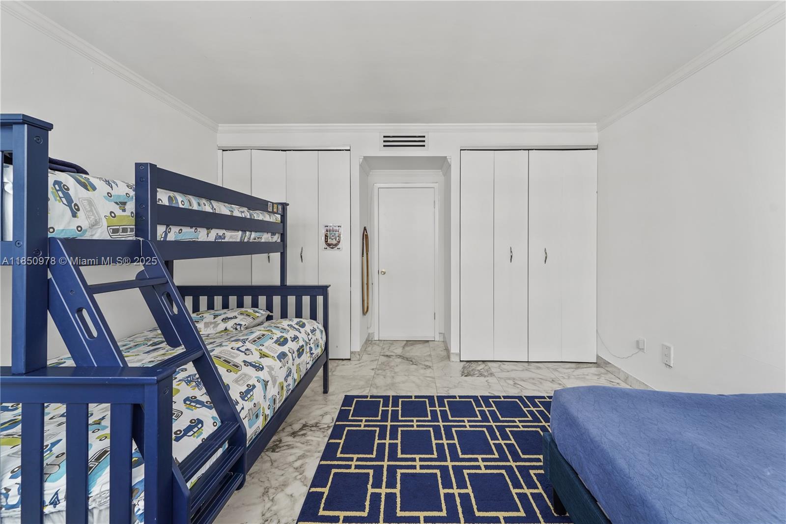 5640 Collins Ave #7B Miami Beach, FL 33140