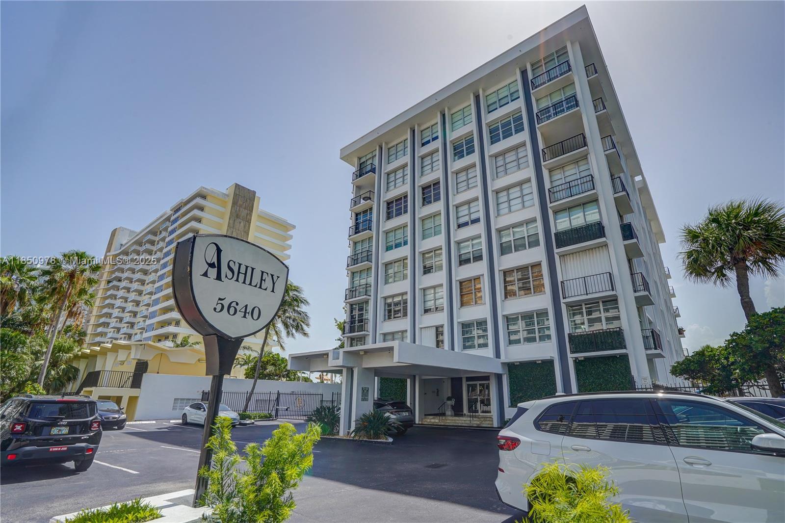 5640 Collins Ave #7B Miami Beach, FL 33140