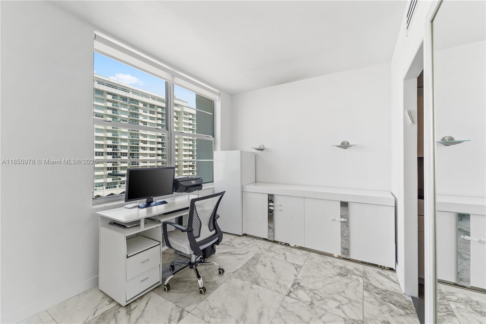 5640 Collins Ave #7B Miami Beach, FL 33140