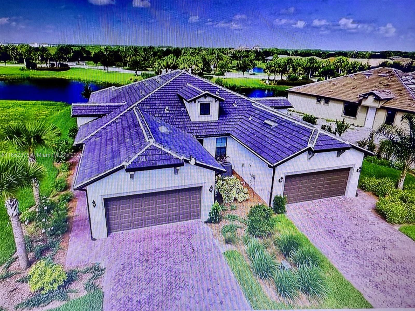 6138 Triumph Ln