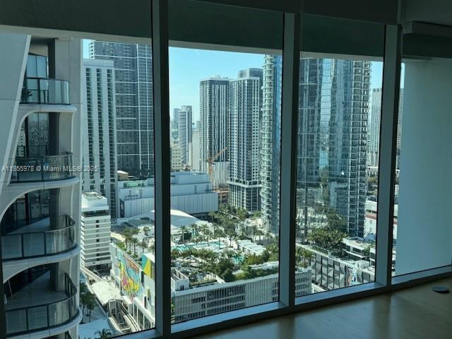 1040 Biscayne Blvd #2808