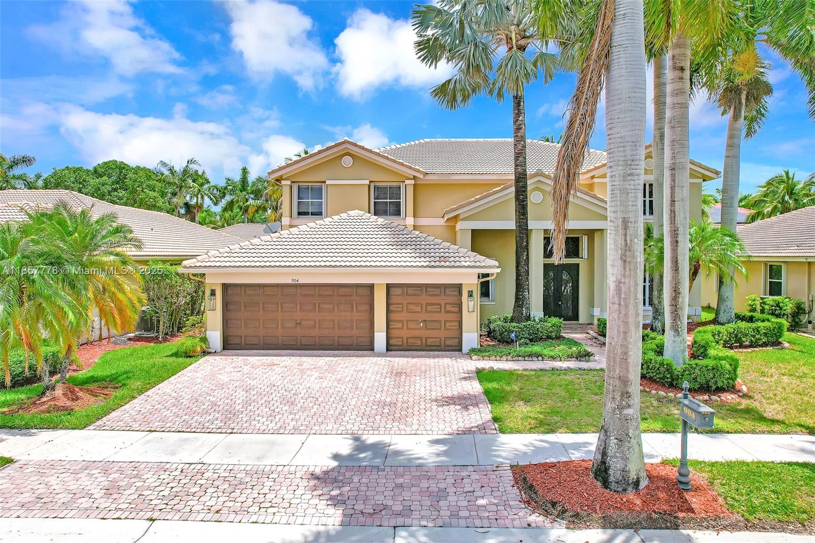 904 Stillwater Ct