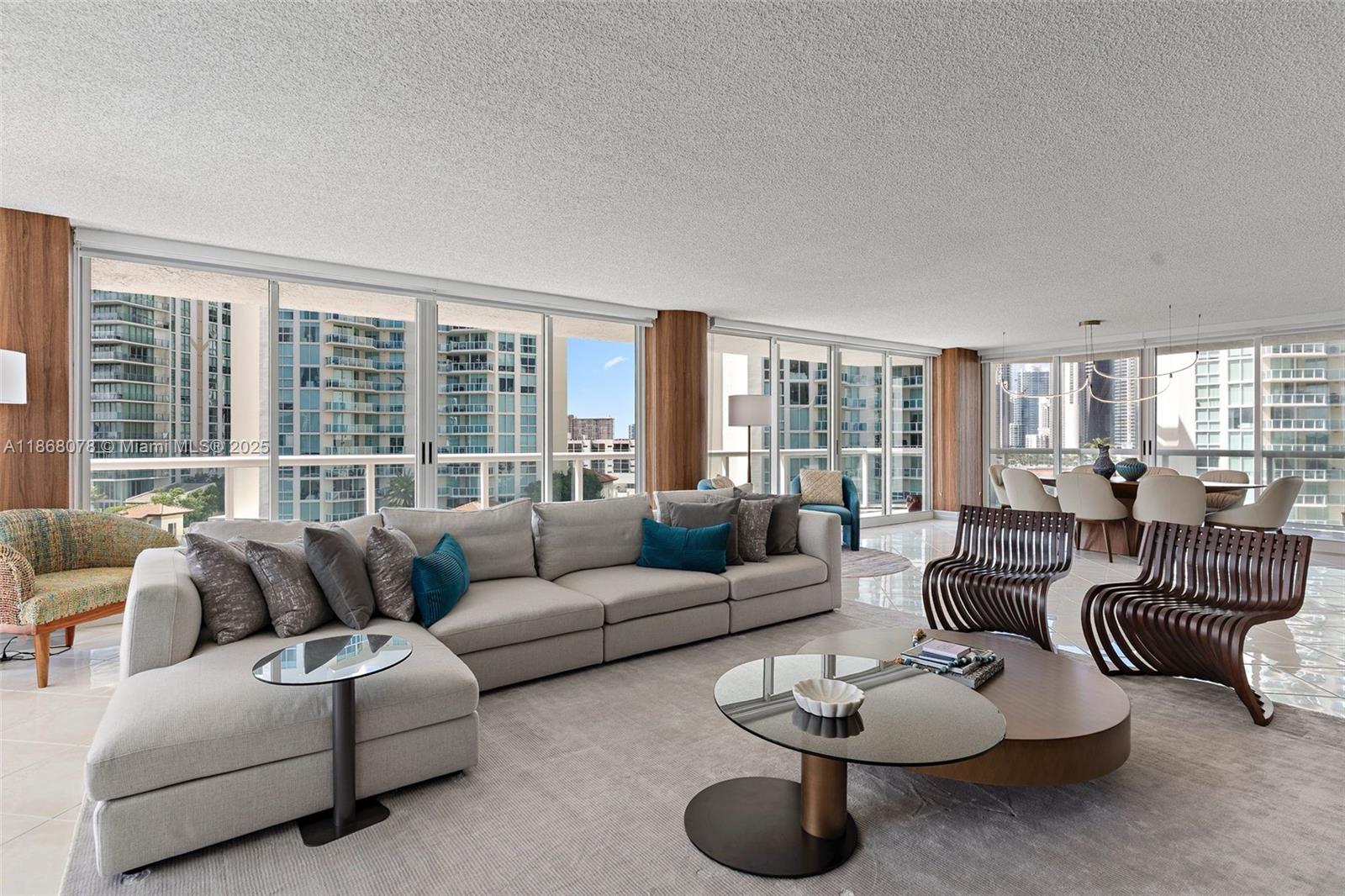 16400 Collins Ave #946