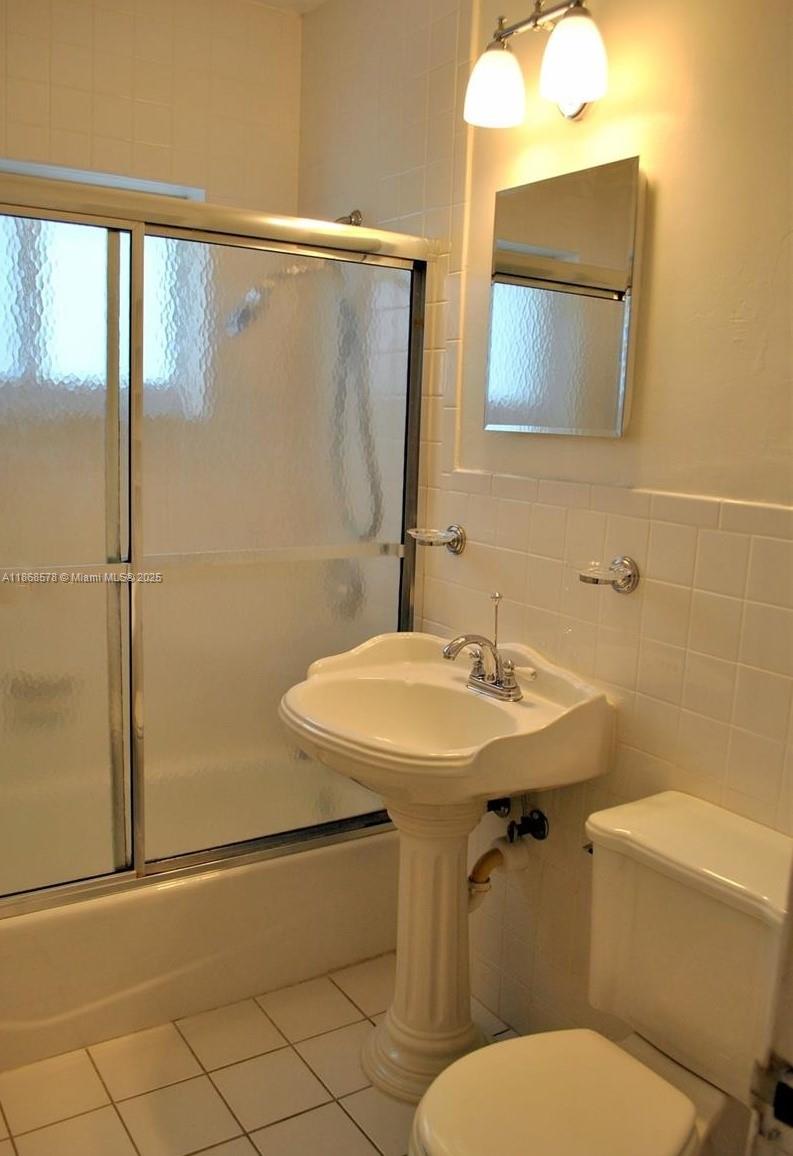 7620 SW 56th Ave #4 Miami, FL 33143