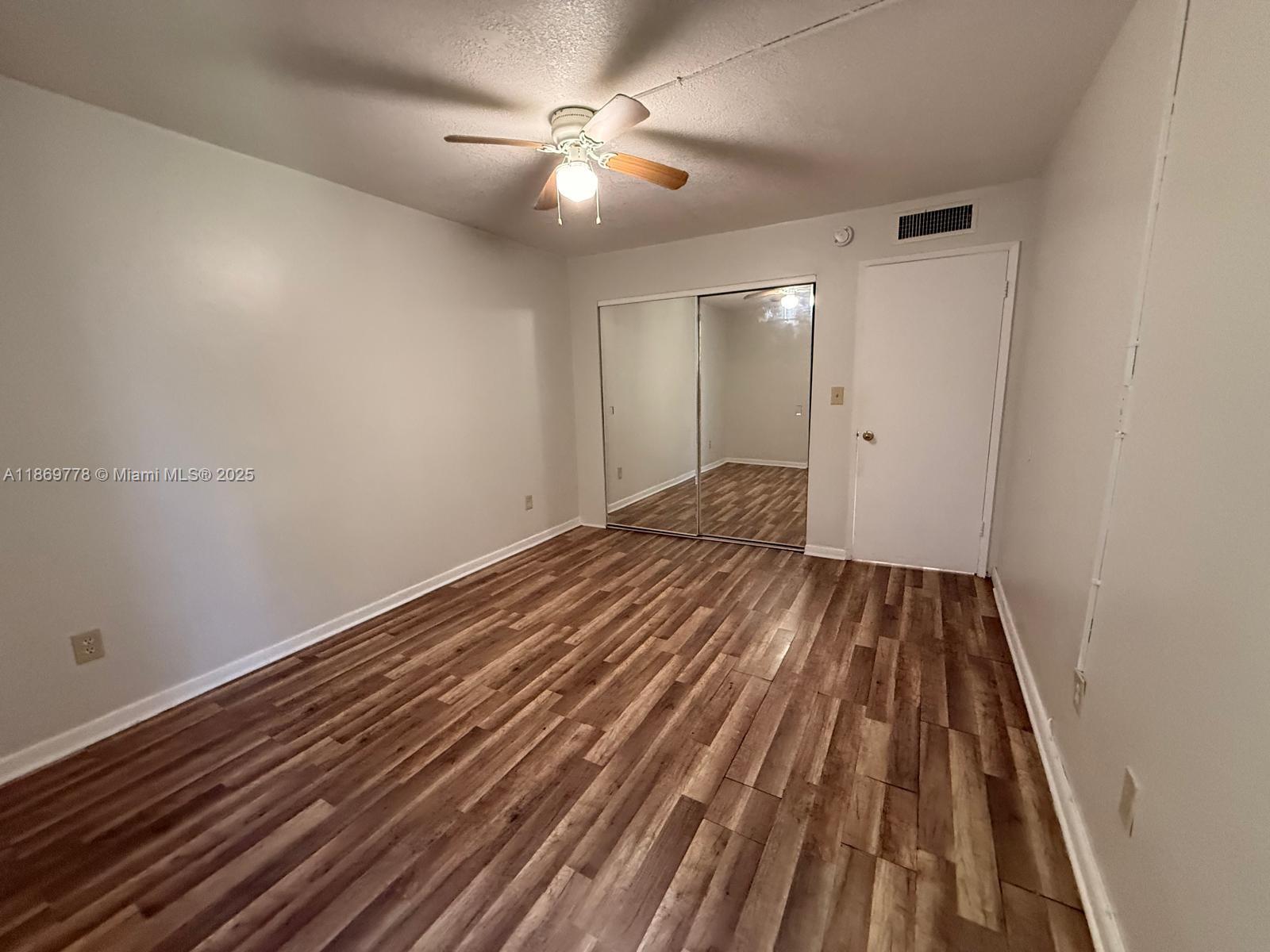 210 Fontainebleau Blvd #210