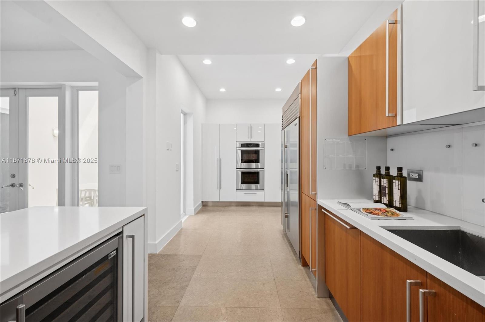 211 Water Way Miami Beach, FL 33141