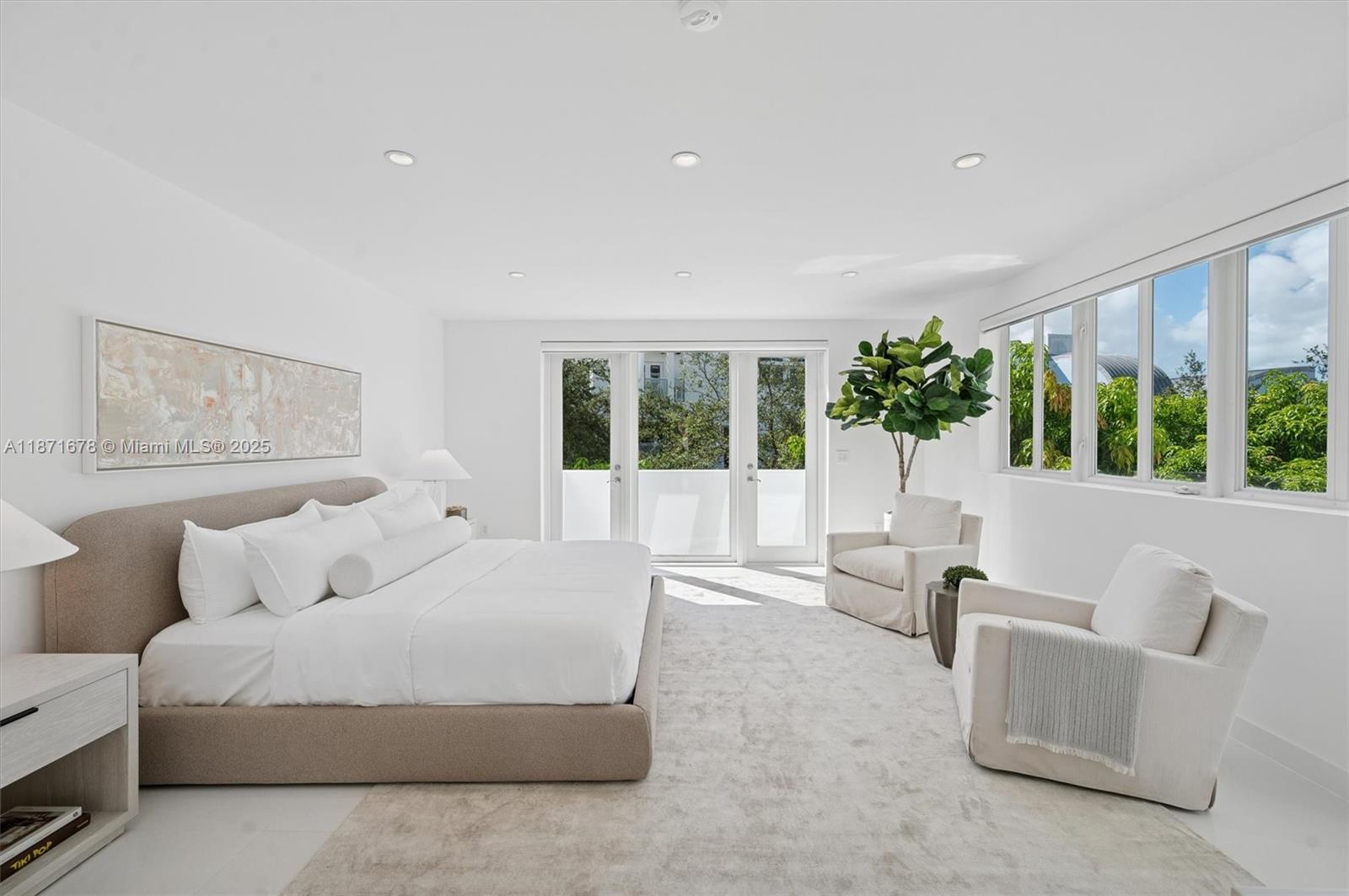 211 Water Way Miami Beach, FL 33141