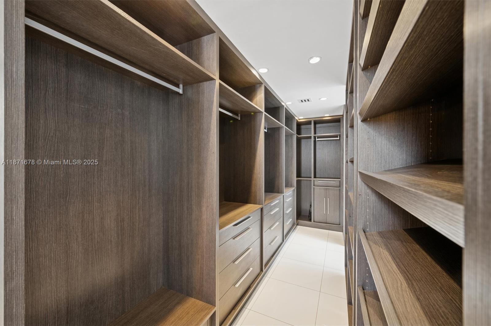 211 Water Way Miami Beach, FL 33141