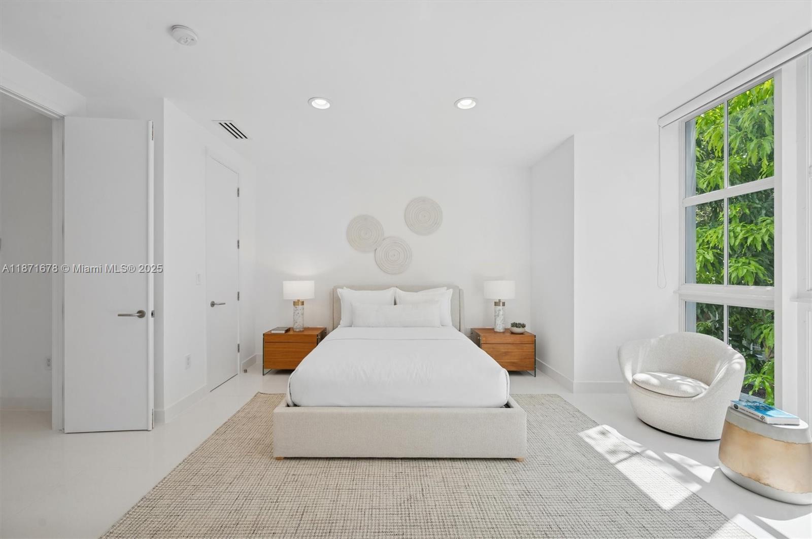 211 Water Way Miami Beach, FL 33141