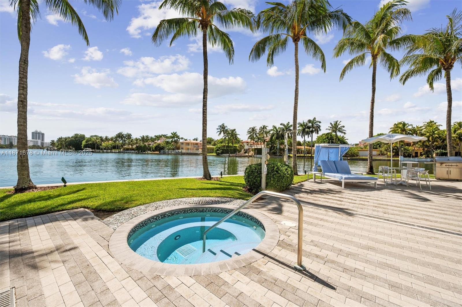 211 Water Way Miami Beach, FL 33141