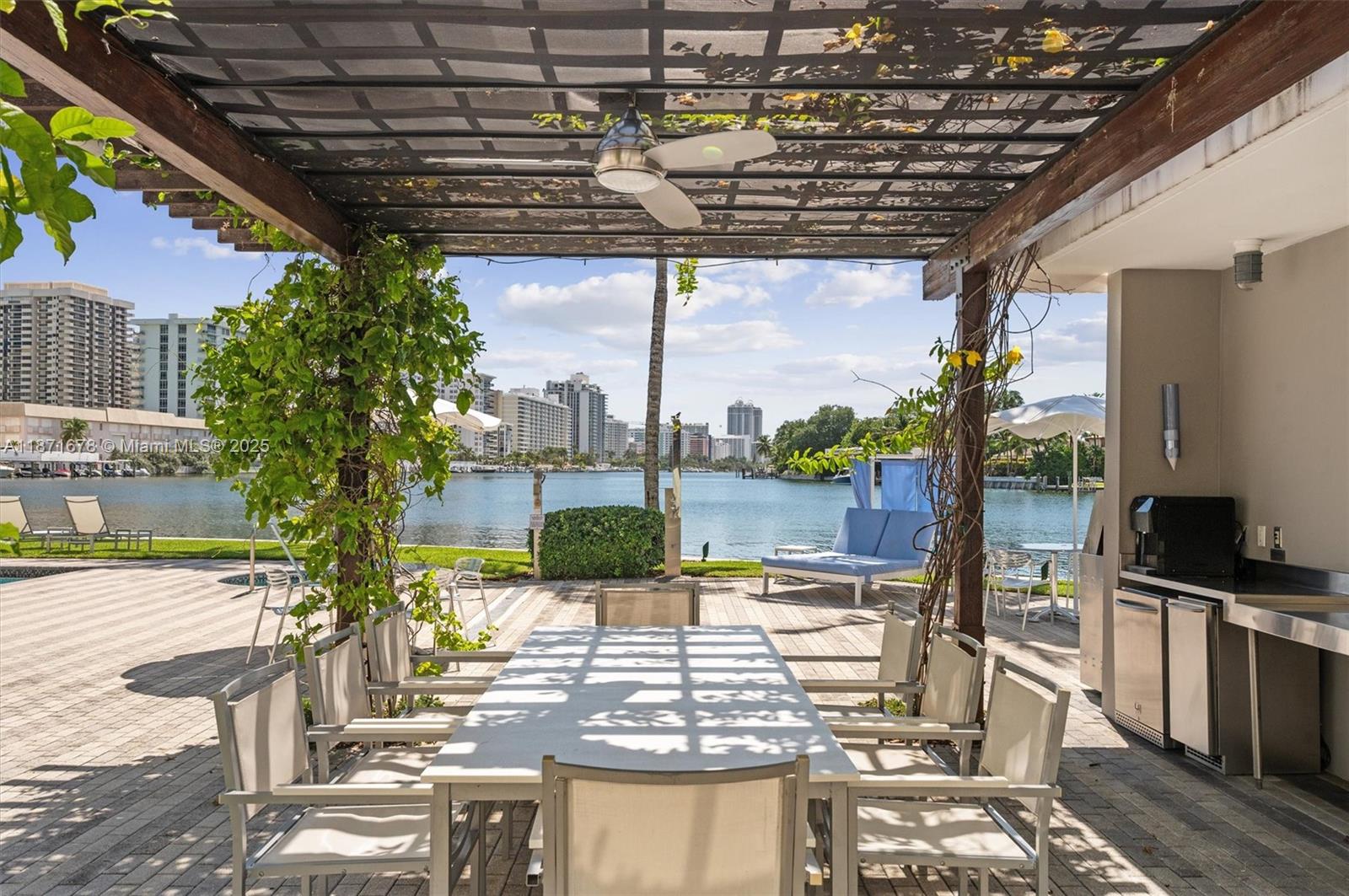 211 Water Way Miami Beach, FL 33141