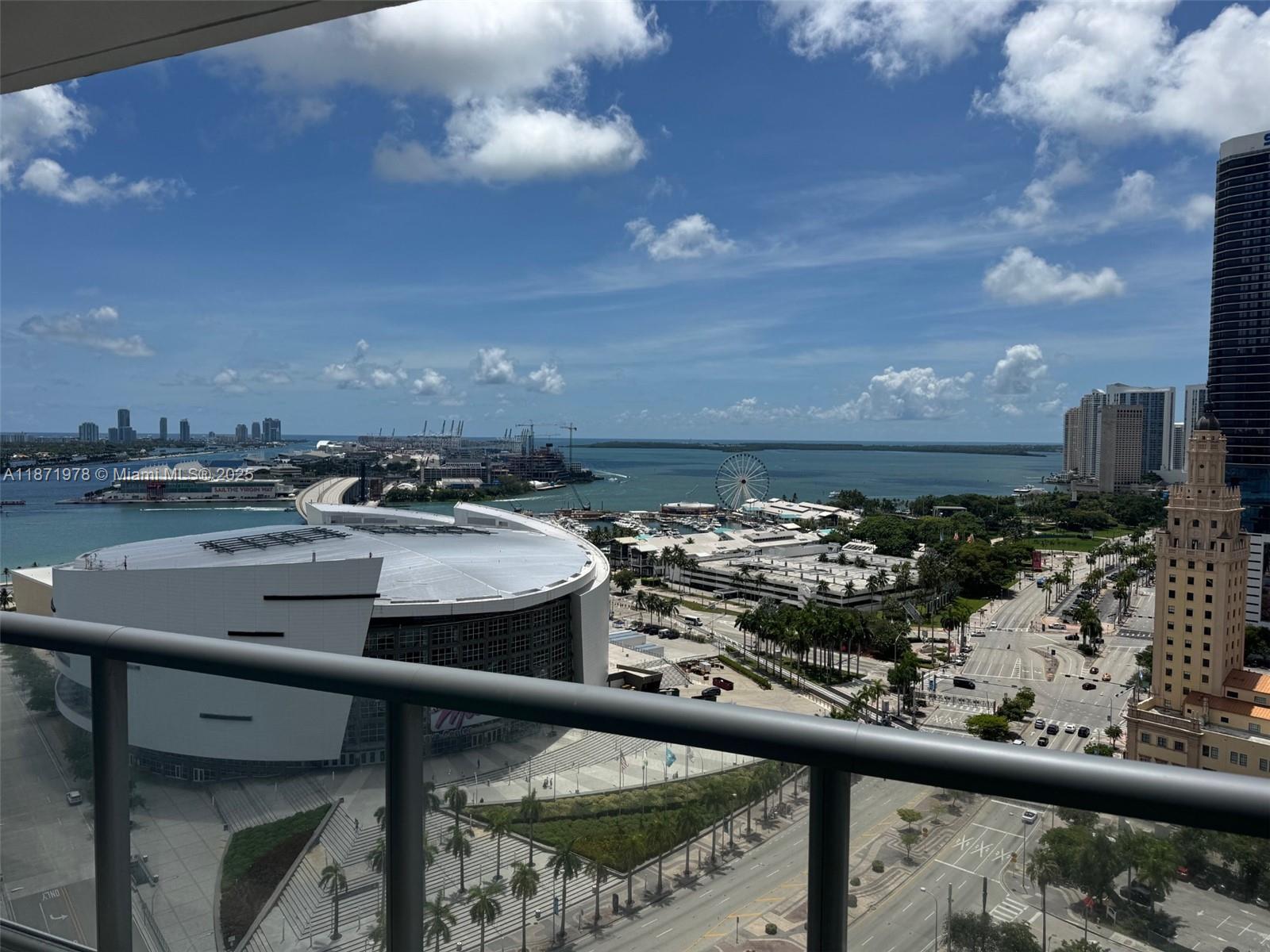 888 Biscayne Blvd #2302