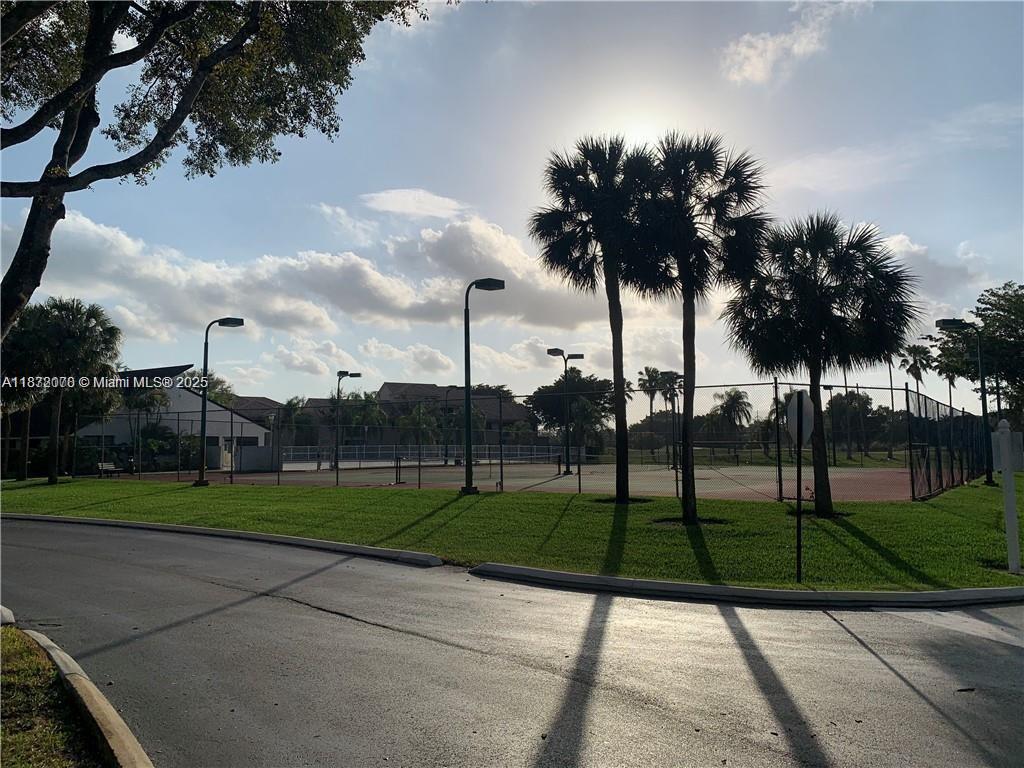 16171 Blatt Blvd #413 Weston, FL 33326