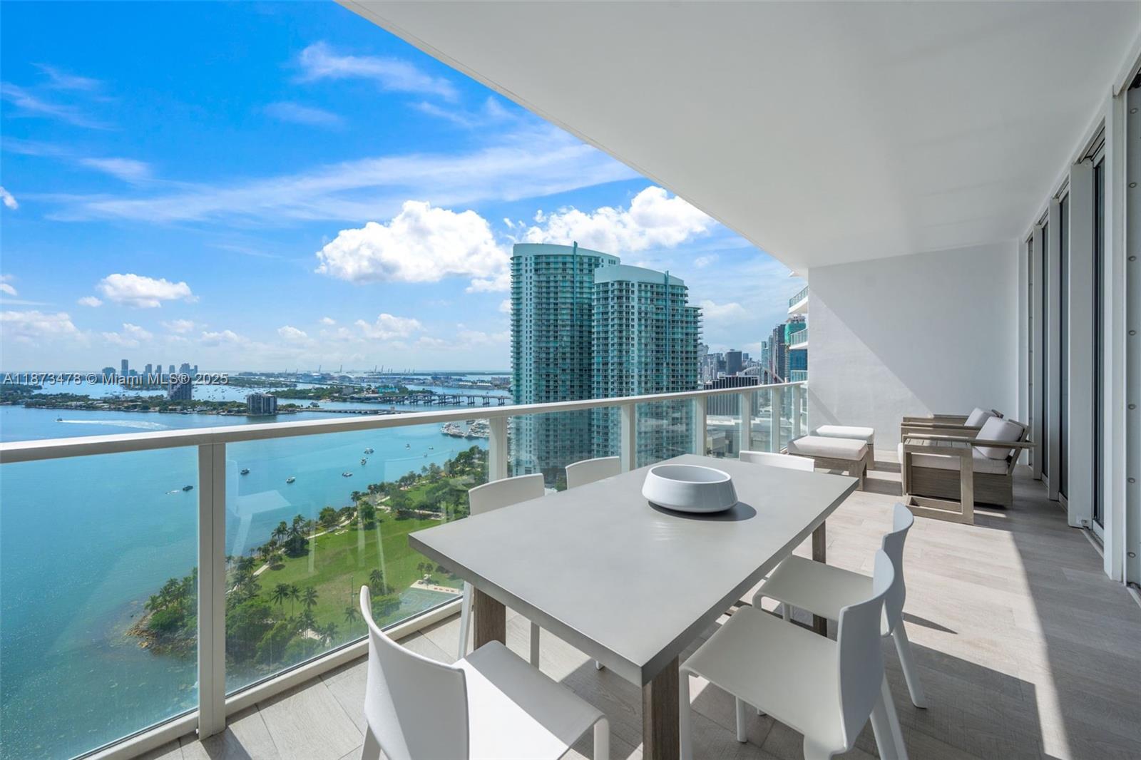 image Paramount Bay Condo23