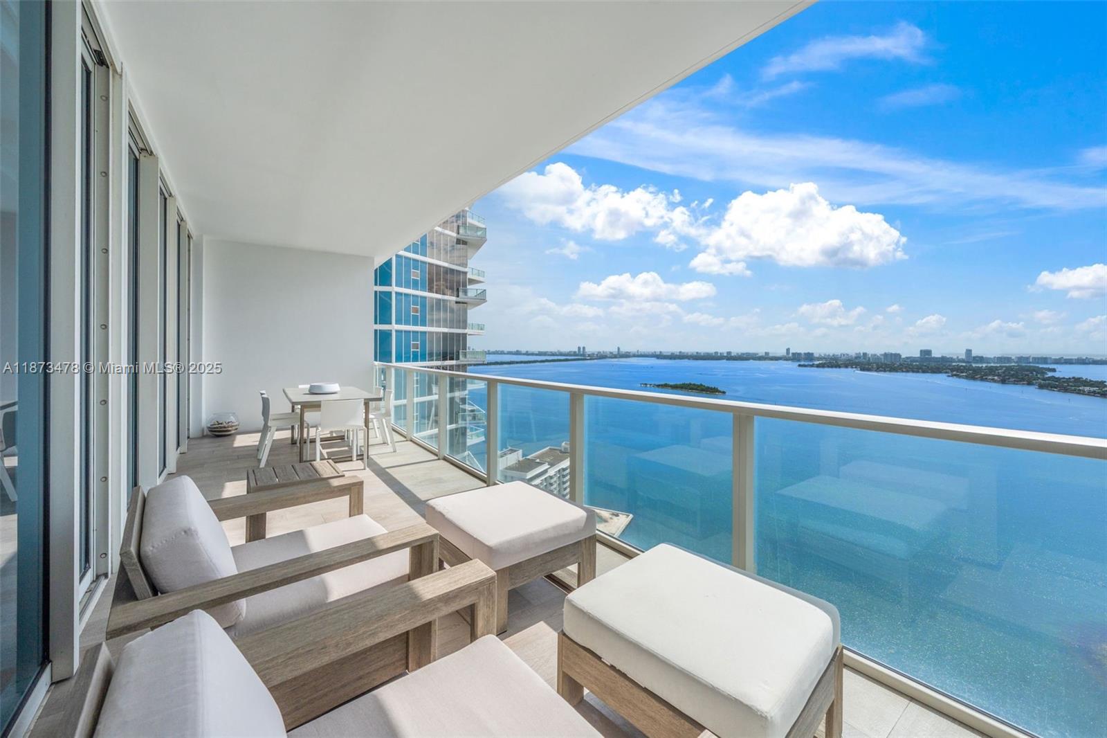 image Paramount Bay Condo25