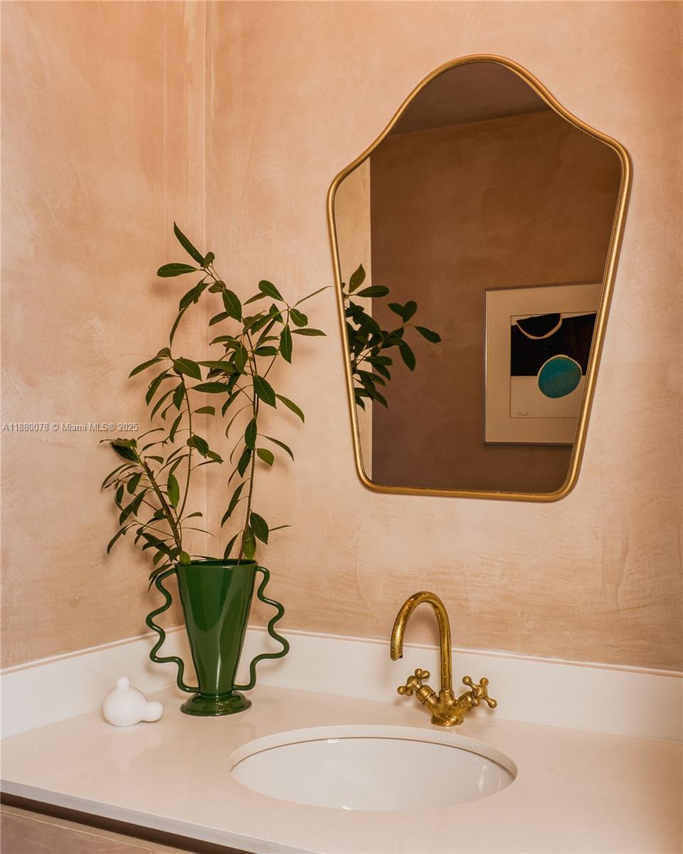 121 NE 34th St #2408 Miami, FL 33137 121 NE 34th St #2408 Miami, FL 33137