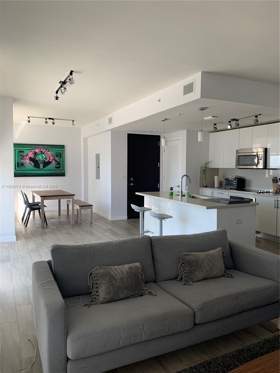 image Nine At Mary Brickell Vil5