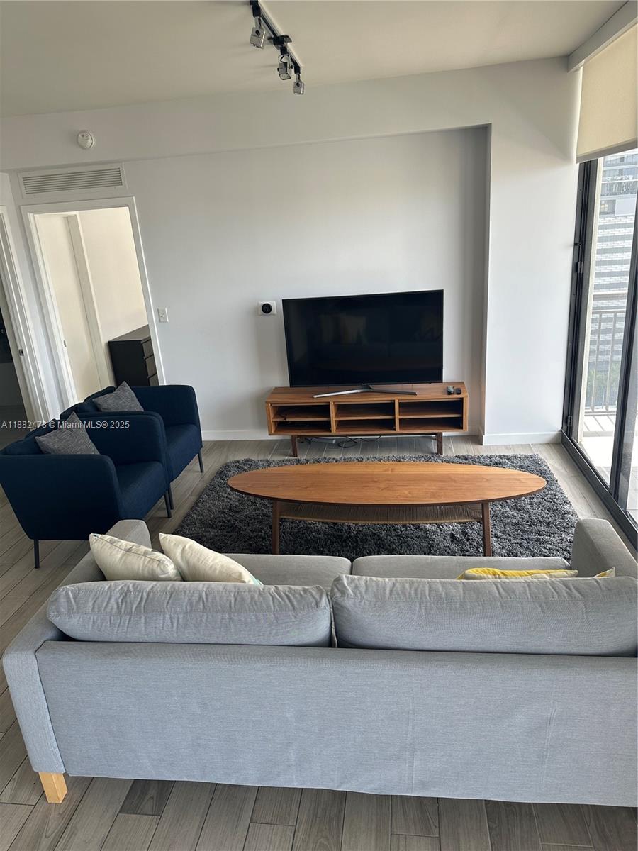 image Nine At Mary Brickell Vil7