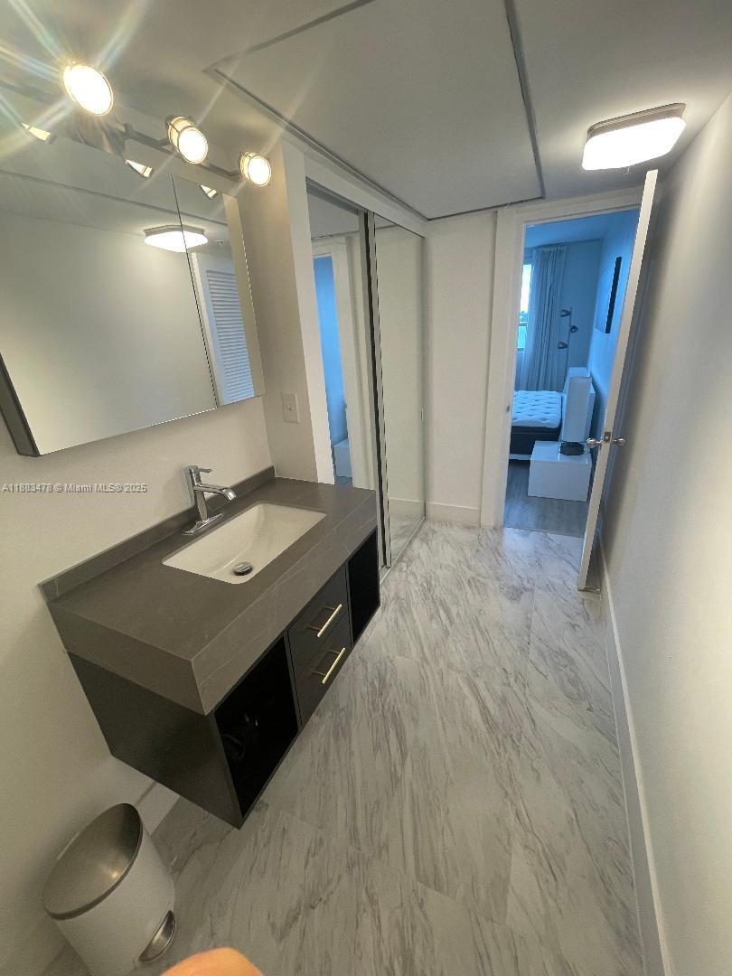 1500 Bay Rd #524S Miami Beach, FL 33139 1500 Bay Rd #524S Miami Beach, FL 33139