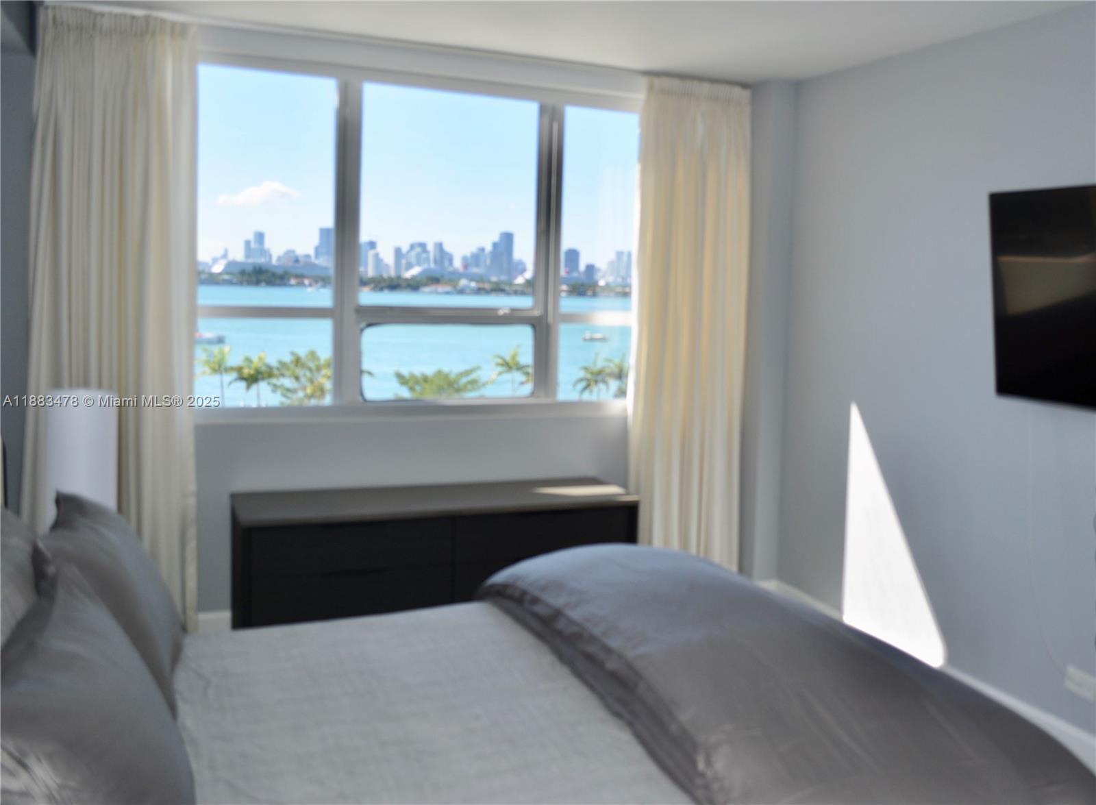 1500 Bay Rd #524S Miami Beach, FL 33139 1500 Bay Rd #524S Miami Beach, FL 33139