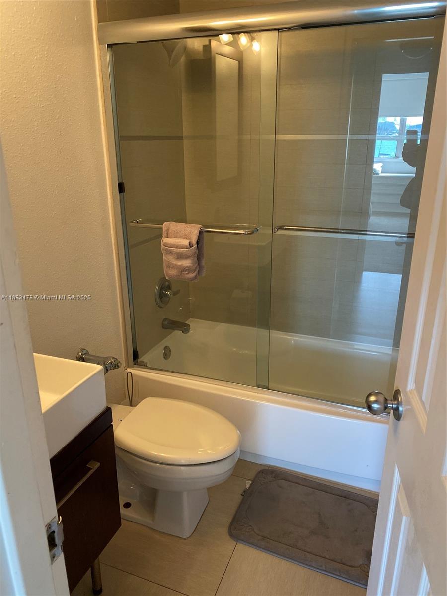 1500 Bay Rd #524S Miami Beach, FL 33139 1500 Bay Rd #524S Miami Beach, FL 33139