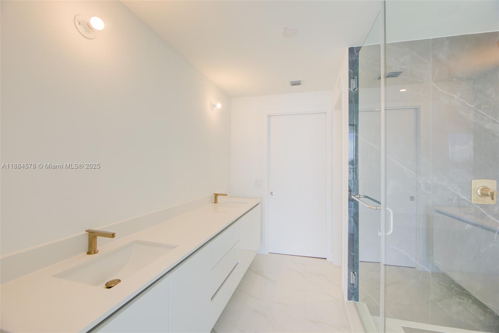 image Aria Reserve13