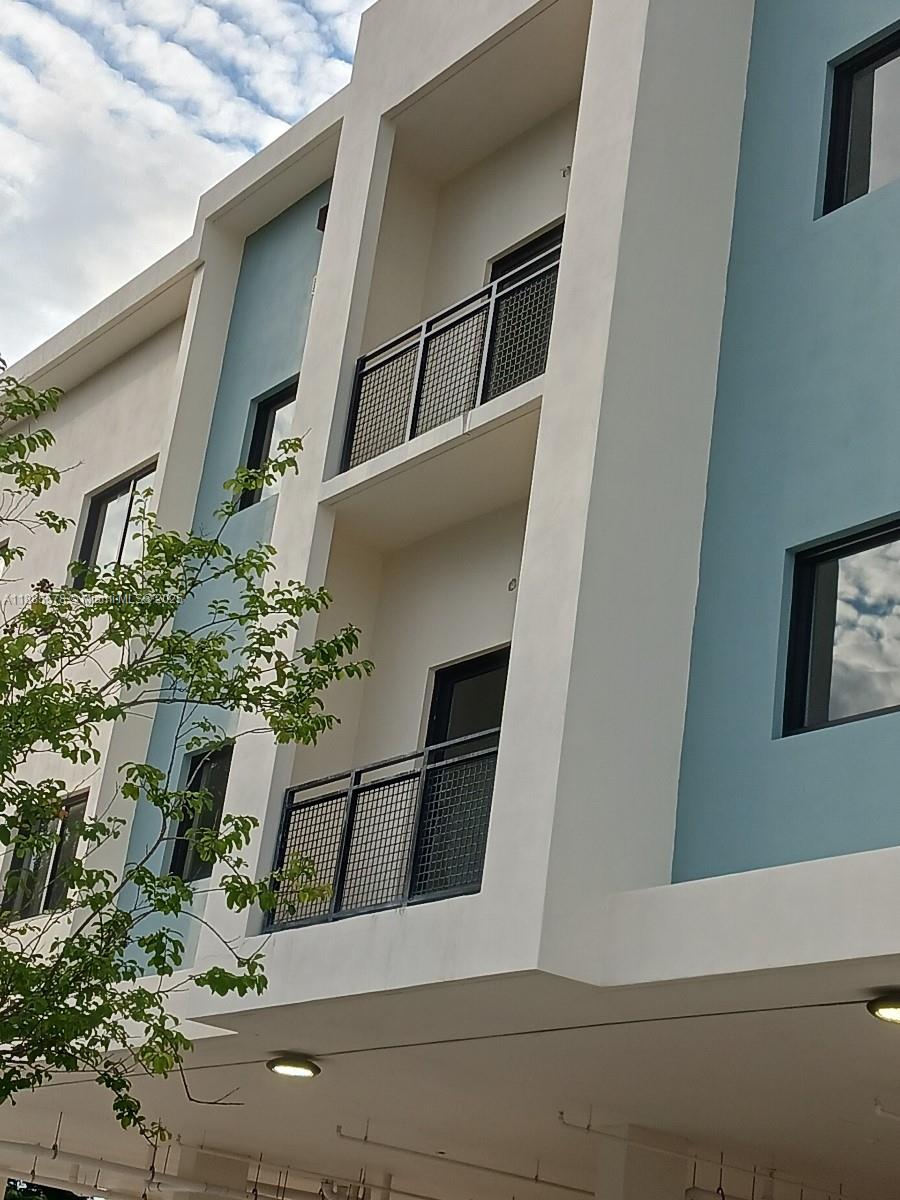 29 Palmetto Dr #7