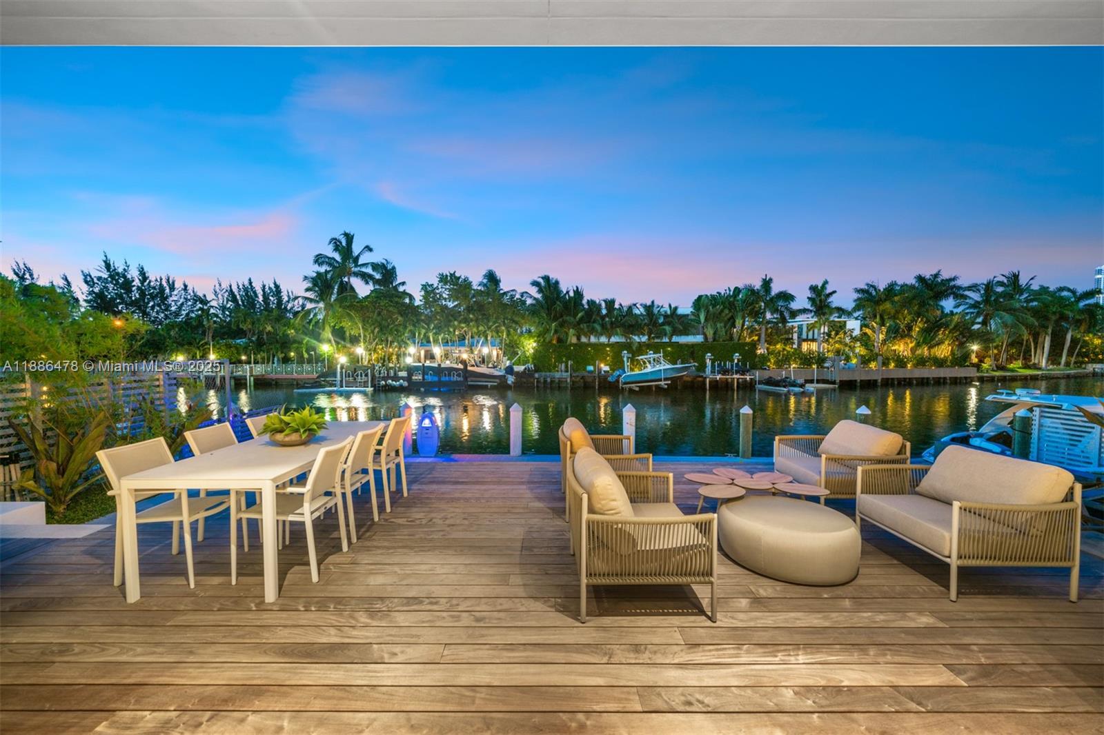 1011 W 48th St #8 Miami Beach, FL 33140 1011 W 48th St #8 Miami Beach, FL 33140