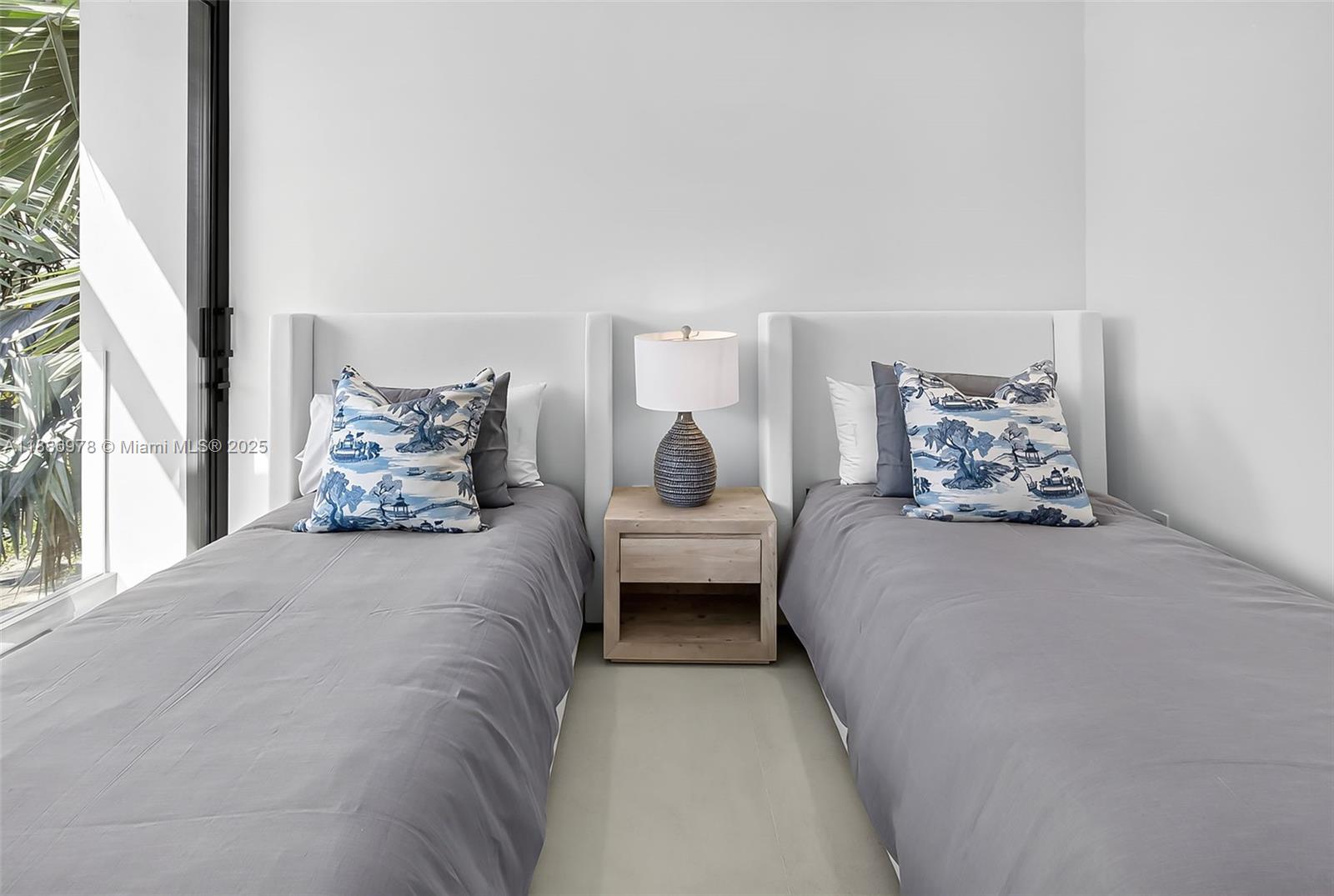 620 Solar Isle Dr Fort Lauderdale, FL 33301