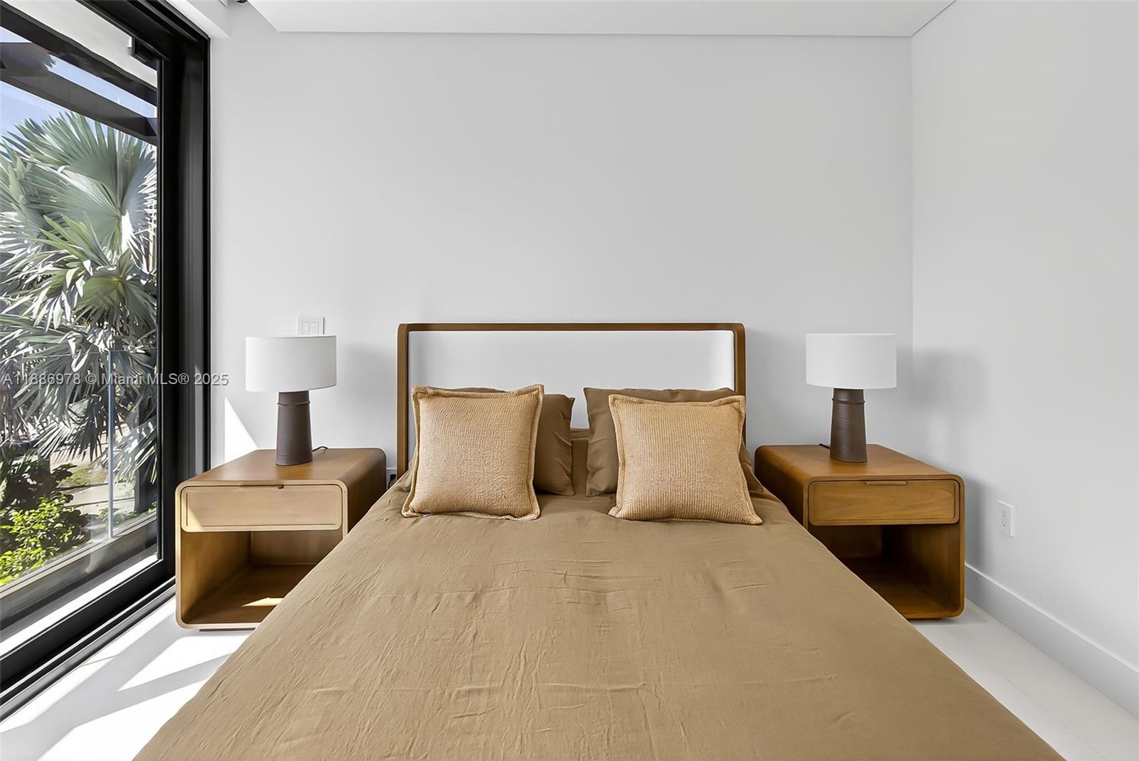 620 Solar Isle Dr Fort Lauderdale, FL 33301