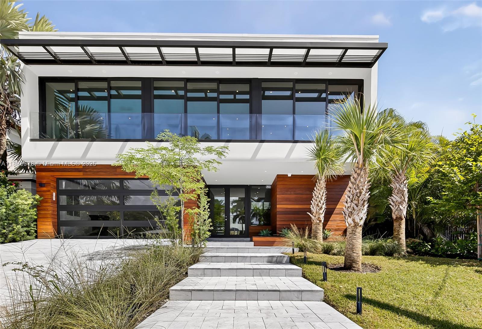 620 Solar Isle Dr Fort Lauderdale, FL 33301