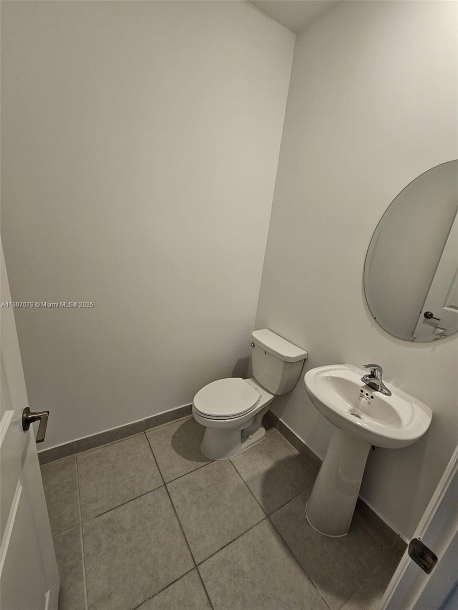 11083 W 33rd Ct Hialeah, FL 33018