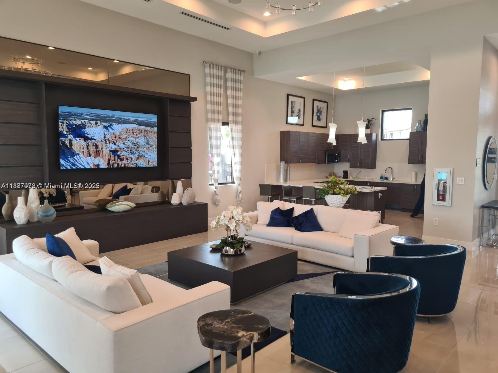 11083 W 33rd Ct Hialeah, FL 33018