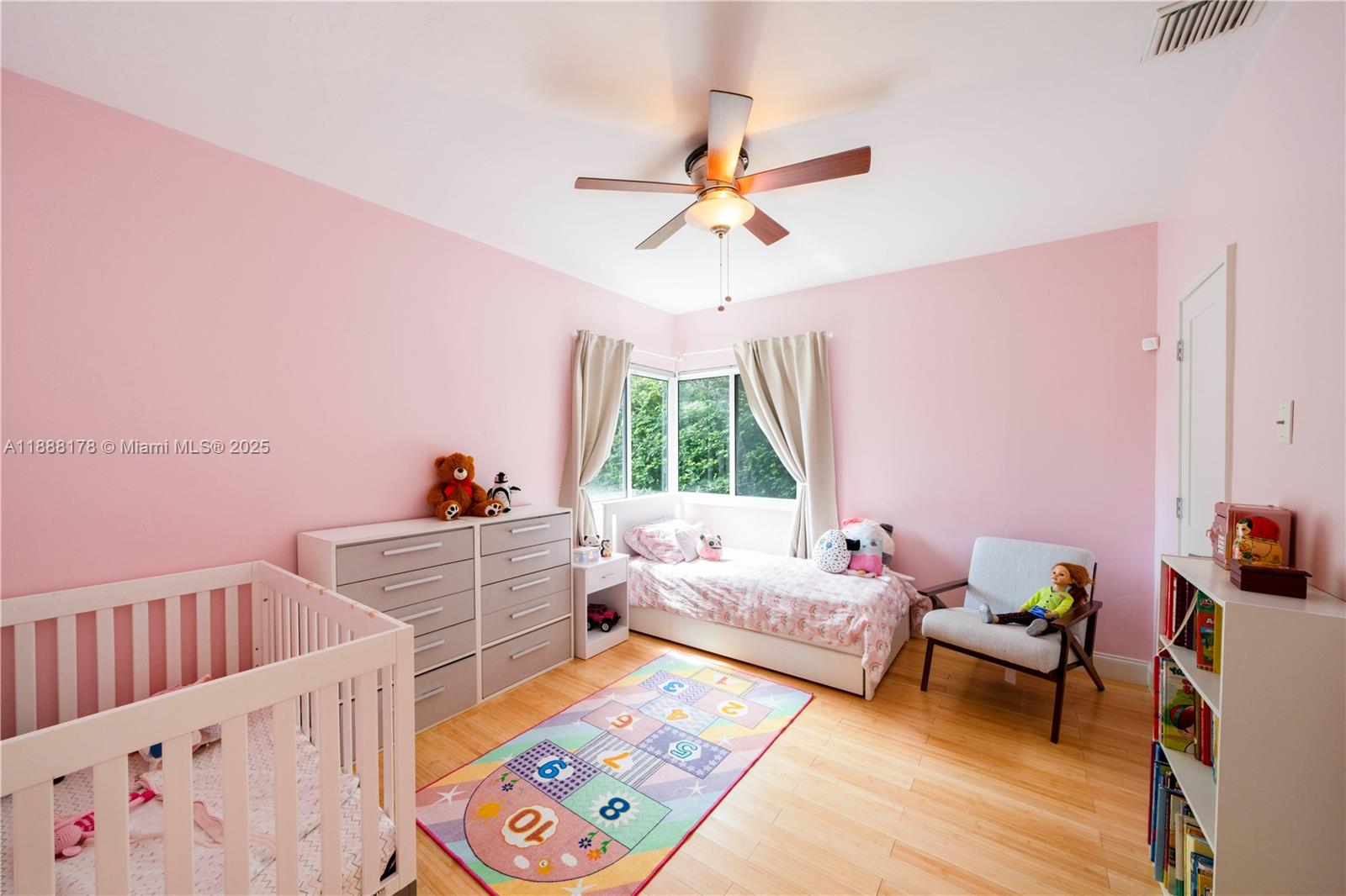 4455 Alton Rd Miami Beach, FL 33140 4455 Alton Rd Miami Beach, FL 33140