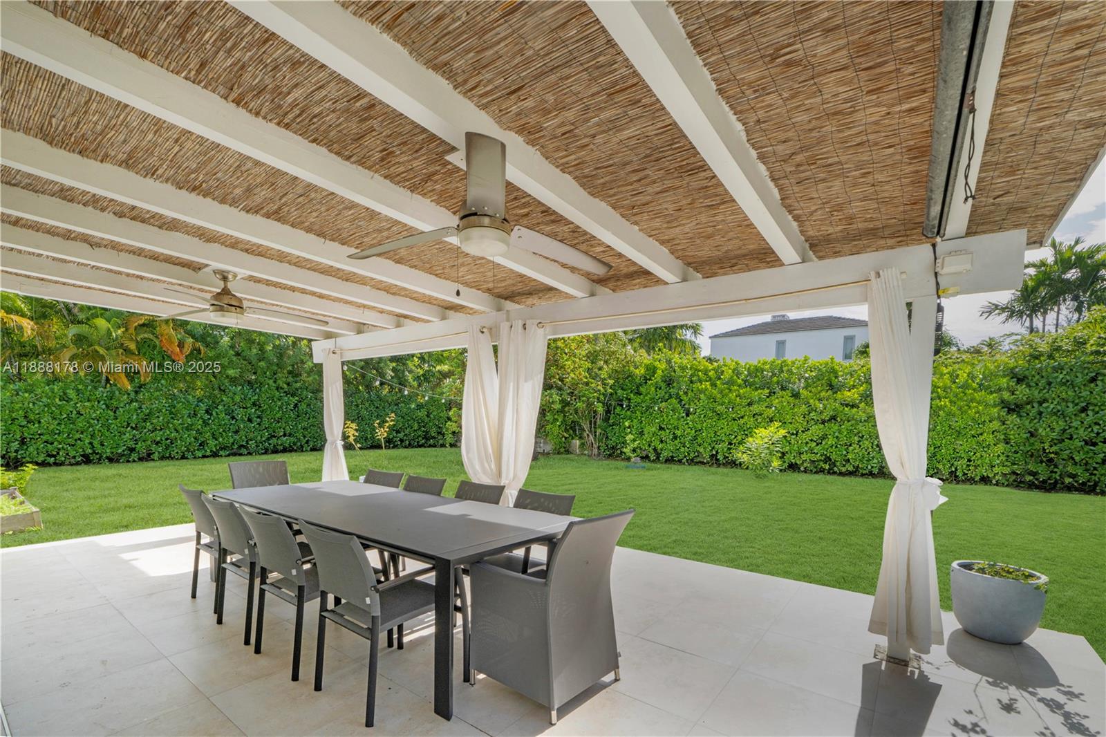 4455 Alton Rd Miami Beach, FL 33140 4455 Alton Rd Miami Beach, FL 33140