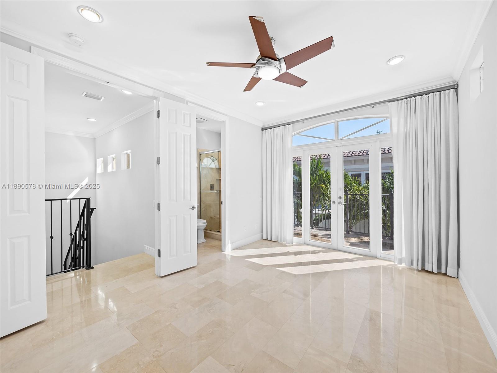 821 SE 2nd Ct Fort Lauderdale, FL 33301