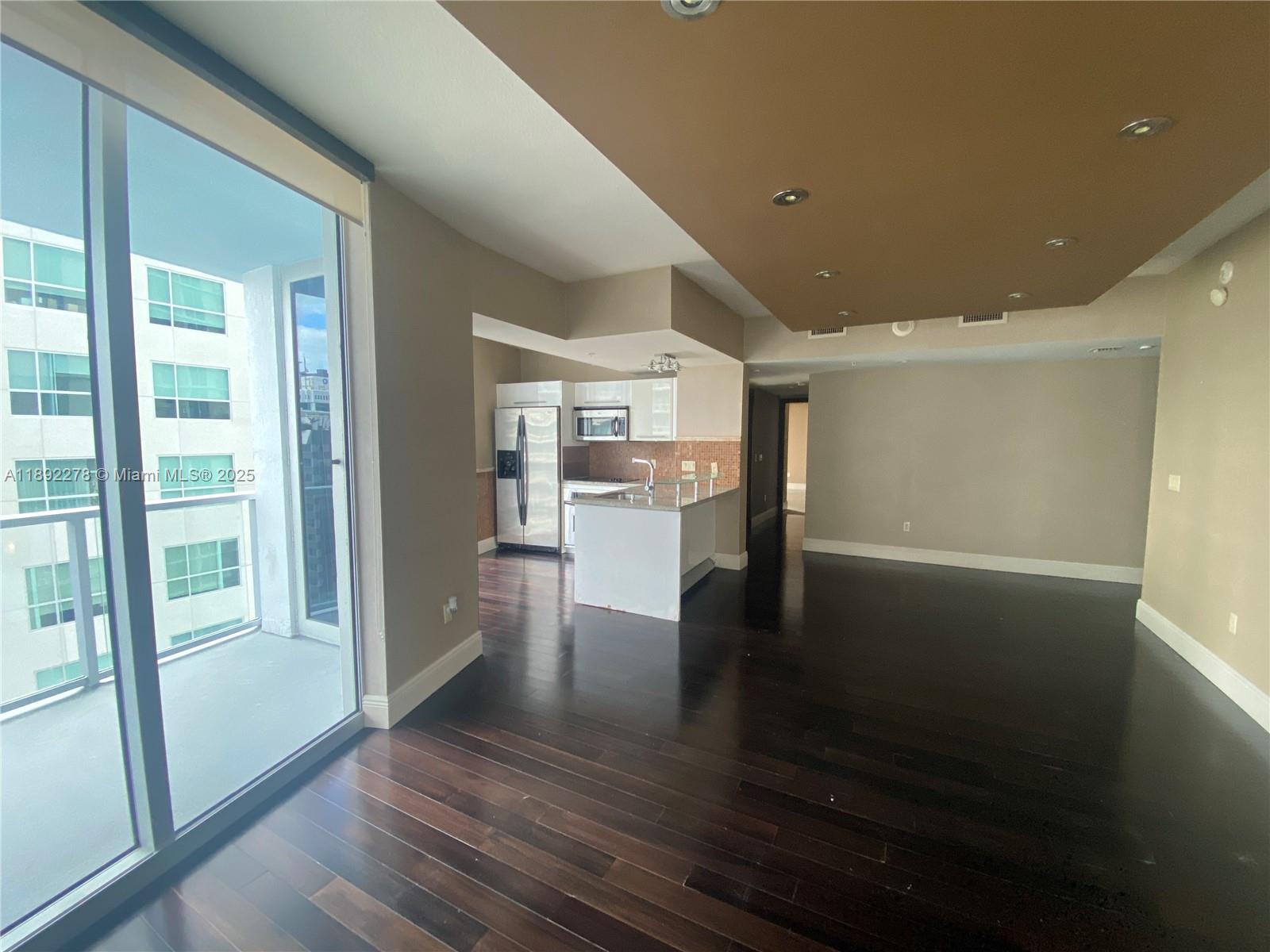 185 SW 7th St #2312
