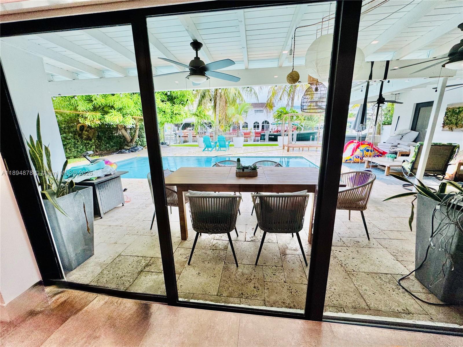 2305 Magnolia Dr #2305 North Miami, FL 33181