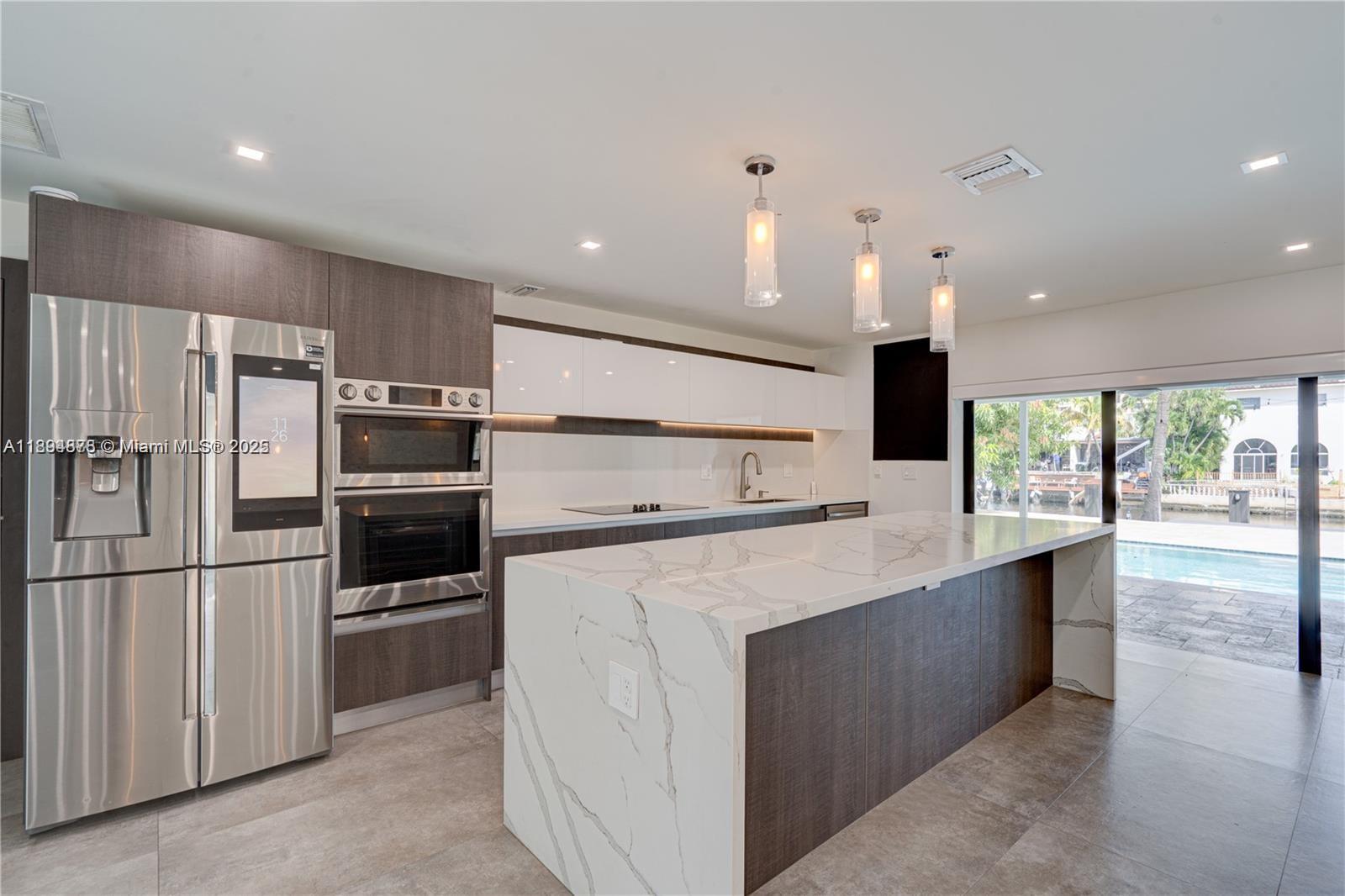 2305 Magnolia Dr #2305 North Miami, FL 33181