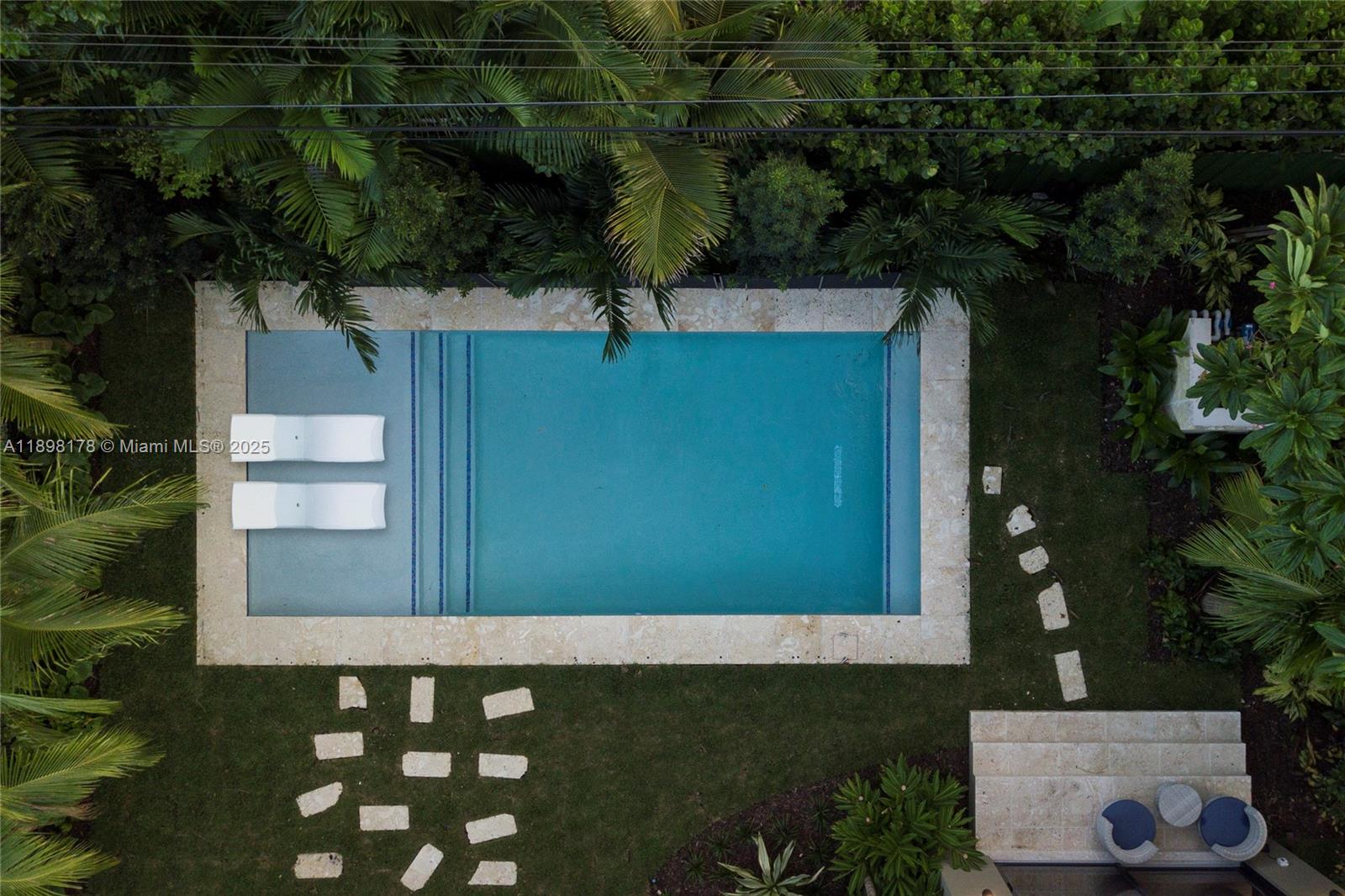 2434 SW 19th St Miami, FL 33145