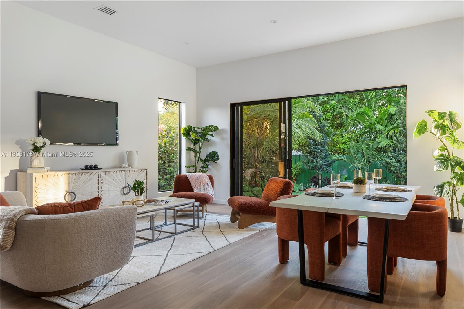 2434 SW 19th St Miami, FL 33145