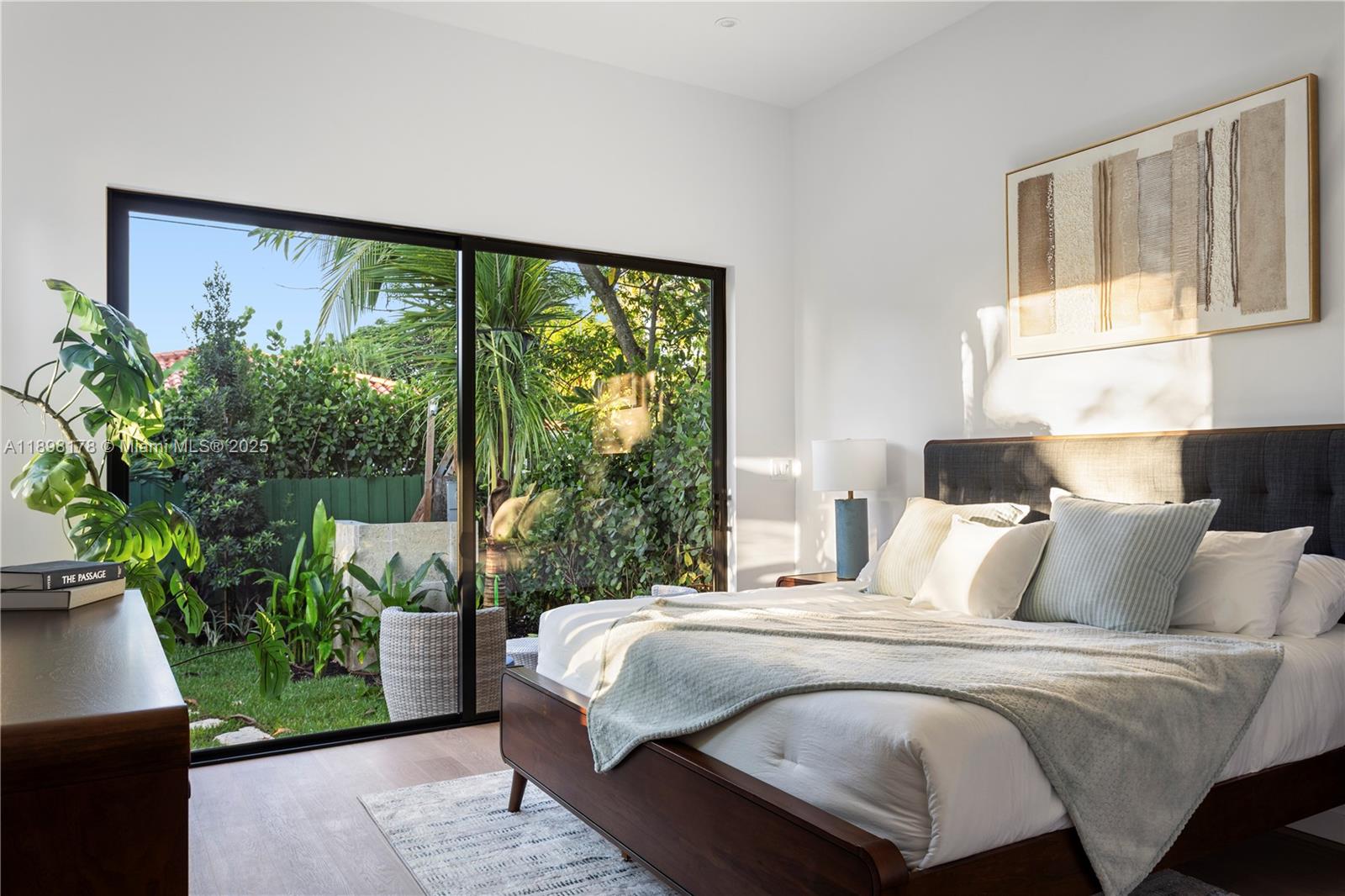 2434 SW 19th St Miami, FL 33145