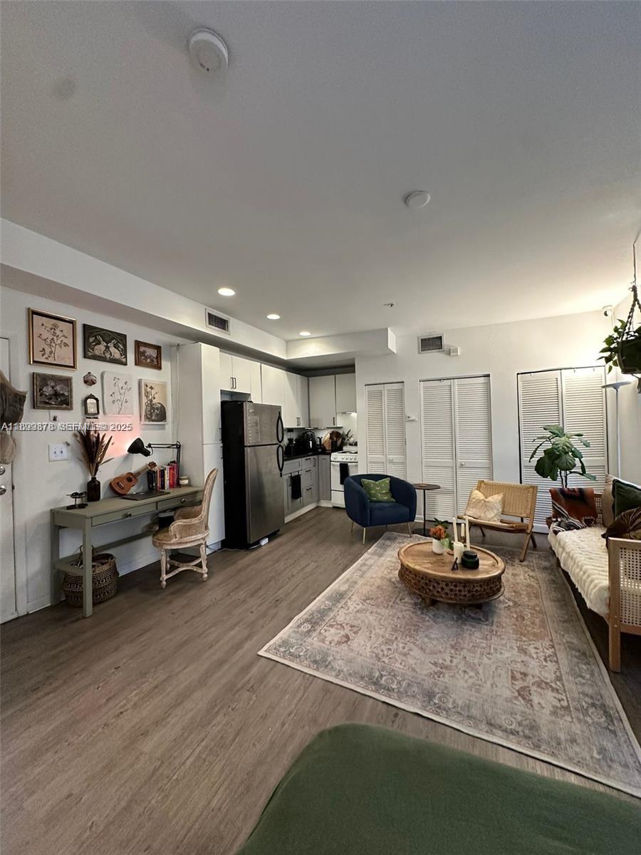 1244 Pennsylvania Ave #103 Miami Beach, FL 33139