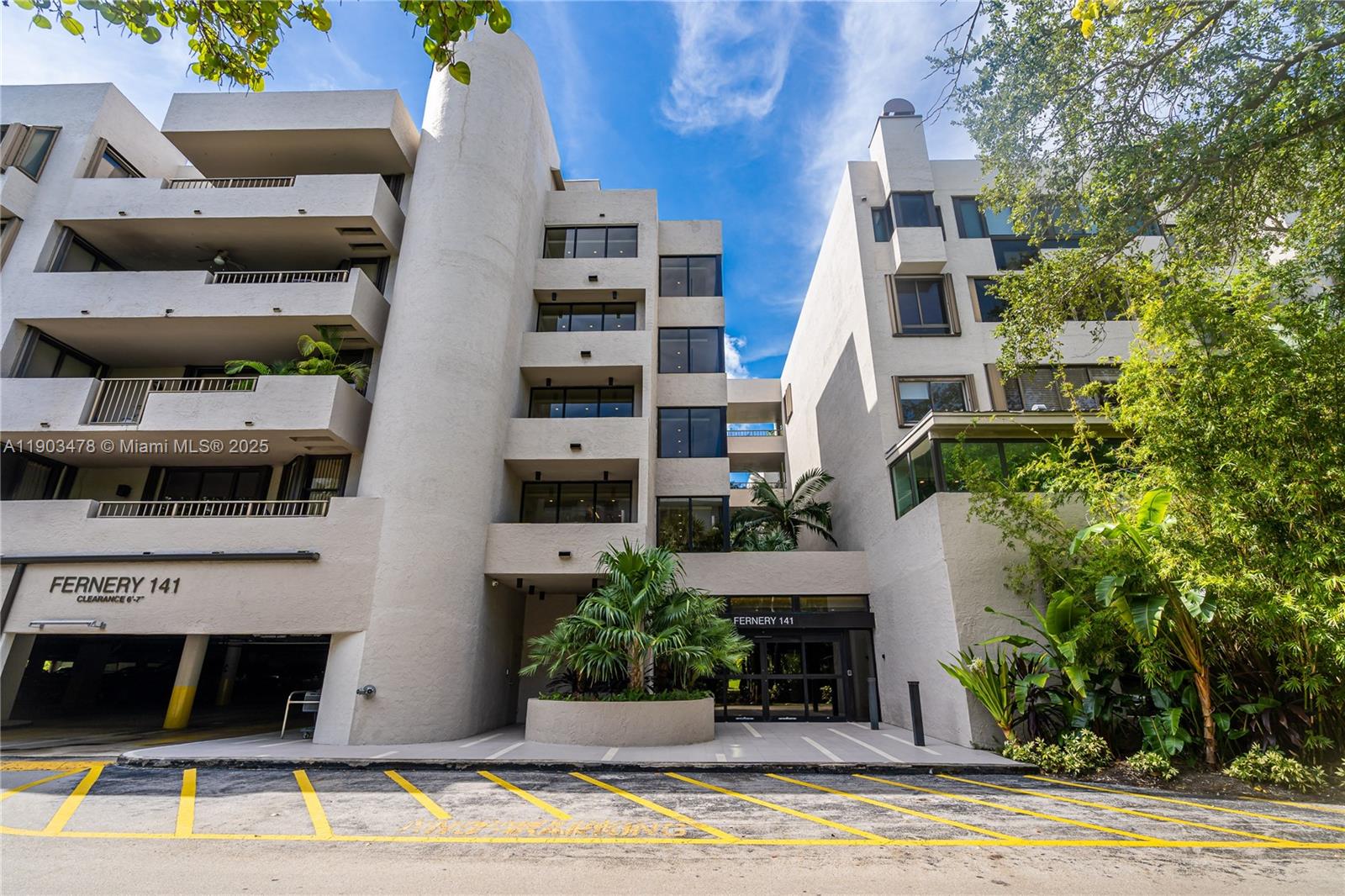 141 Crandon Blvd #242
