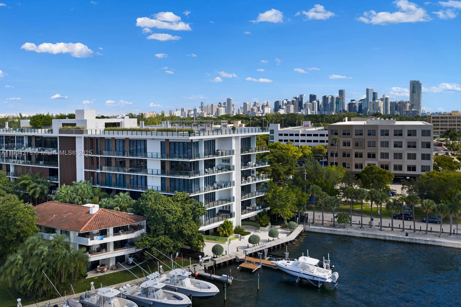 image The Fairchild Condo41