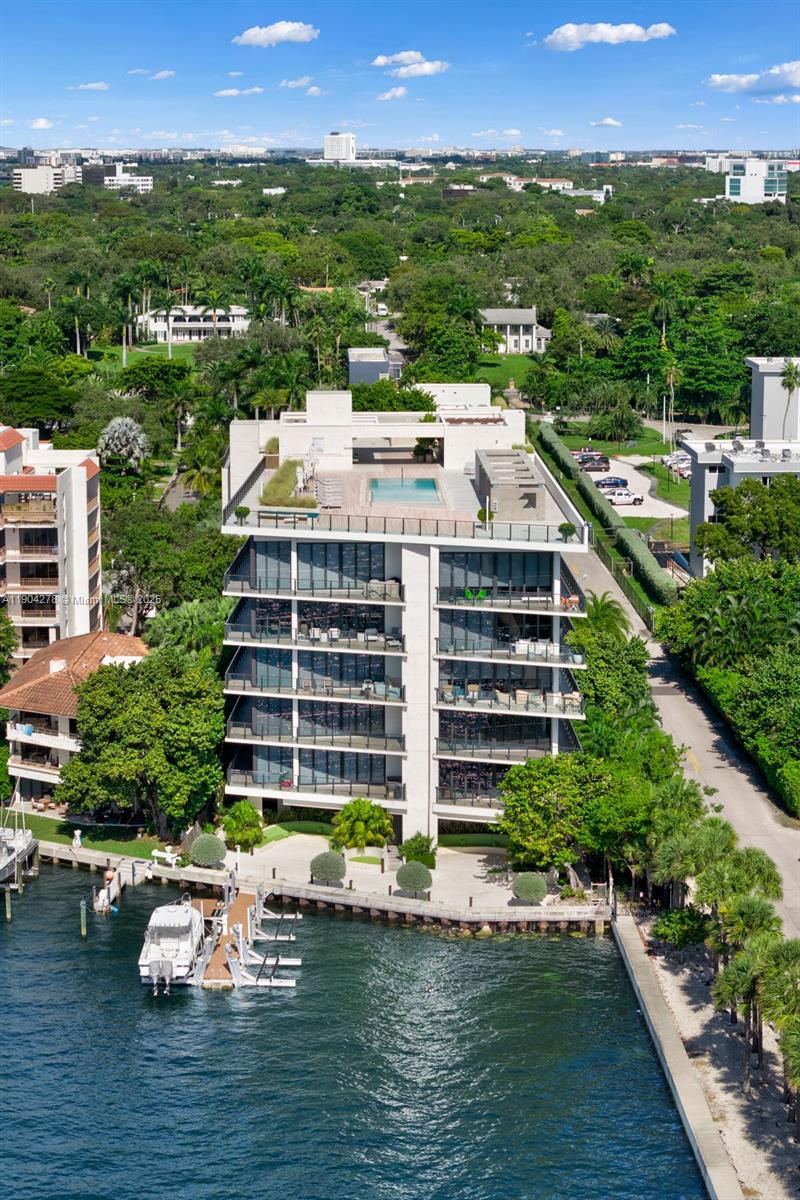 image The Fairchild Condo46