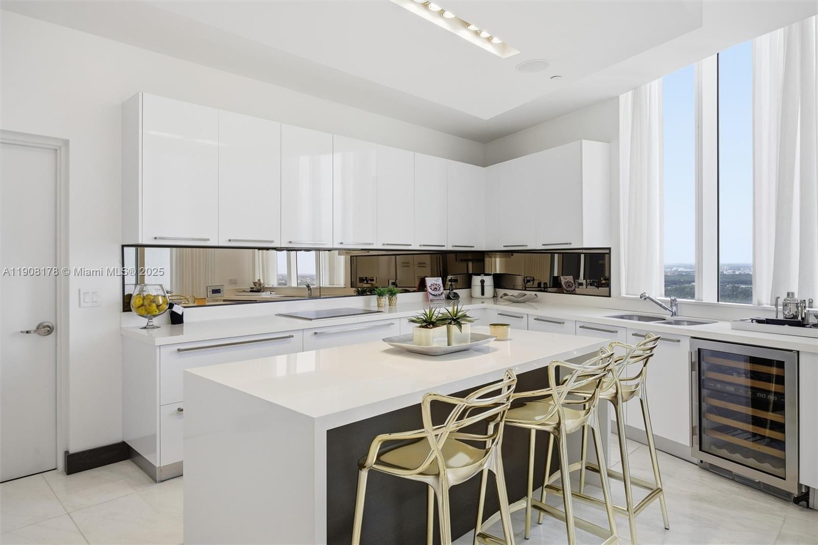 16001 Collins Ave #3504 Sunny Isles Beach, FL 33160