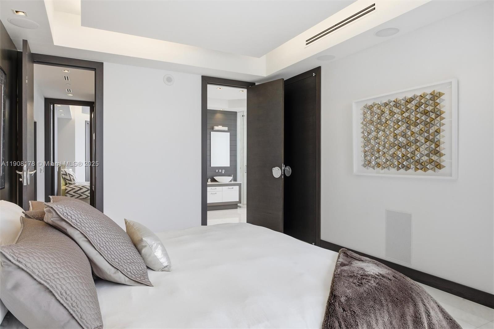 16001 Collins Ave #3504 Sunny Isles Beach, FL 33160