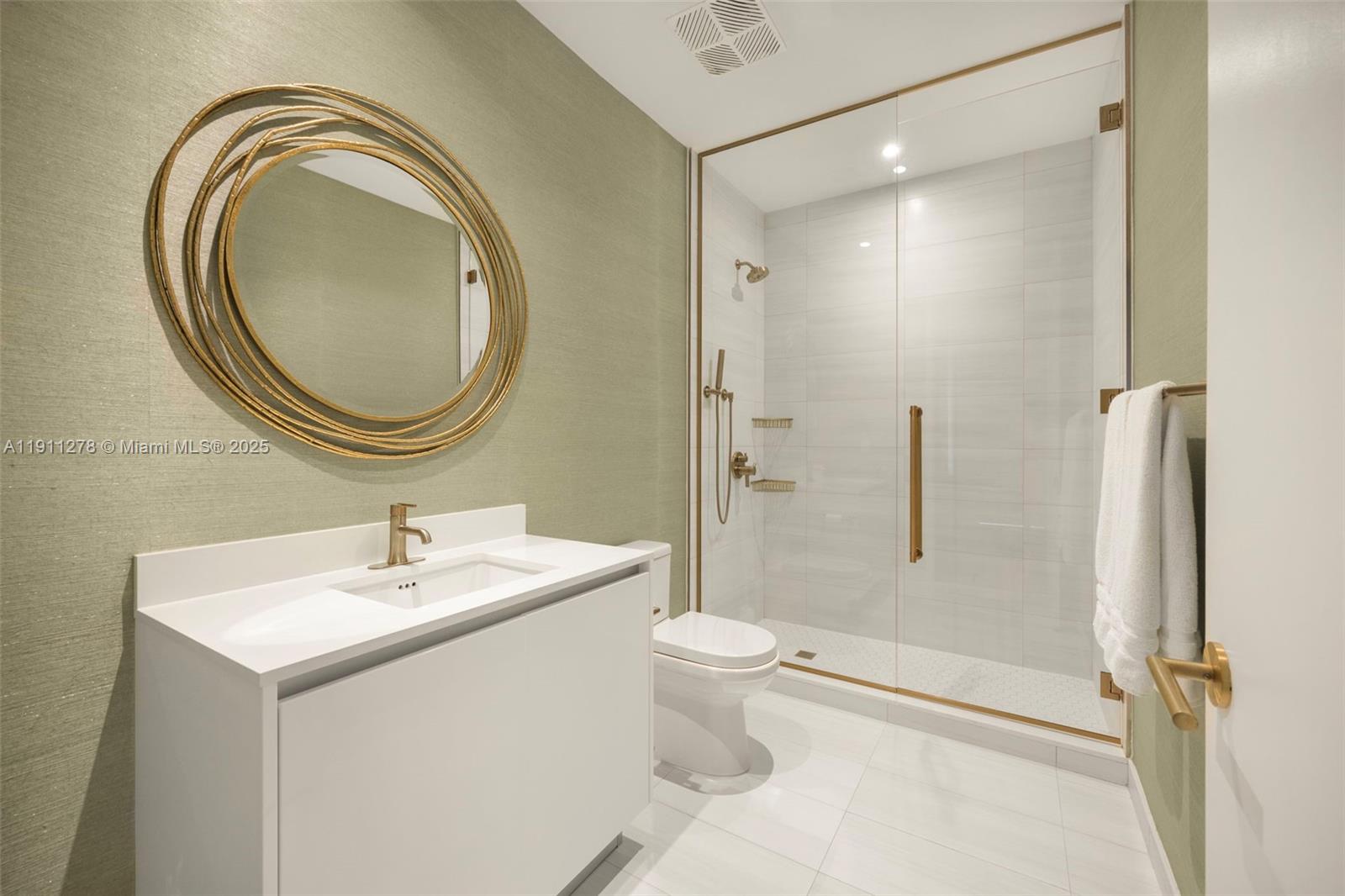 2655 S Bayshore Dr #1412 Miami, FL 33133